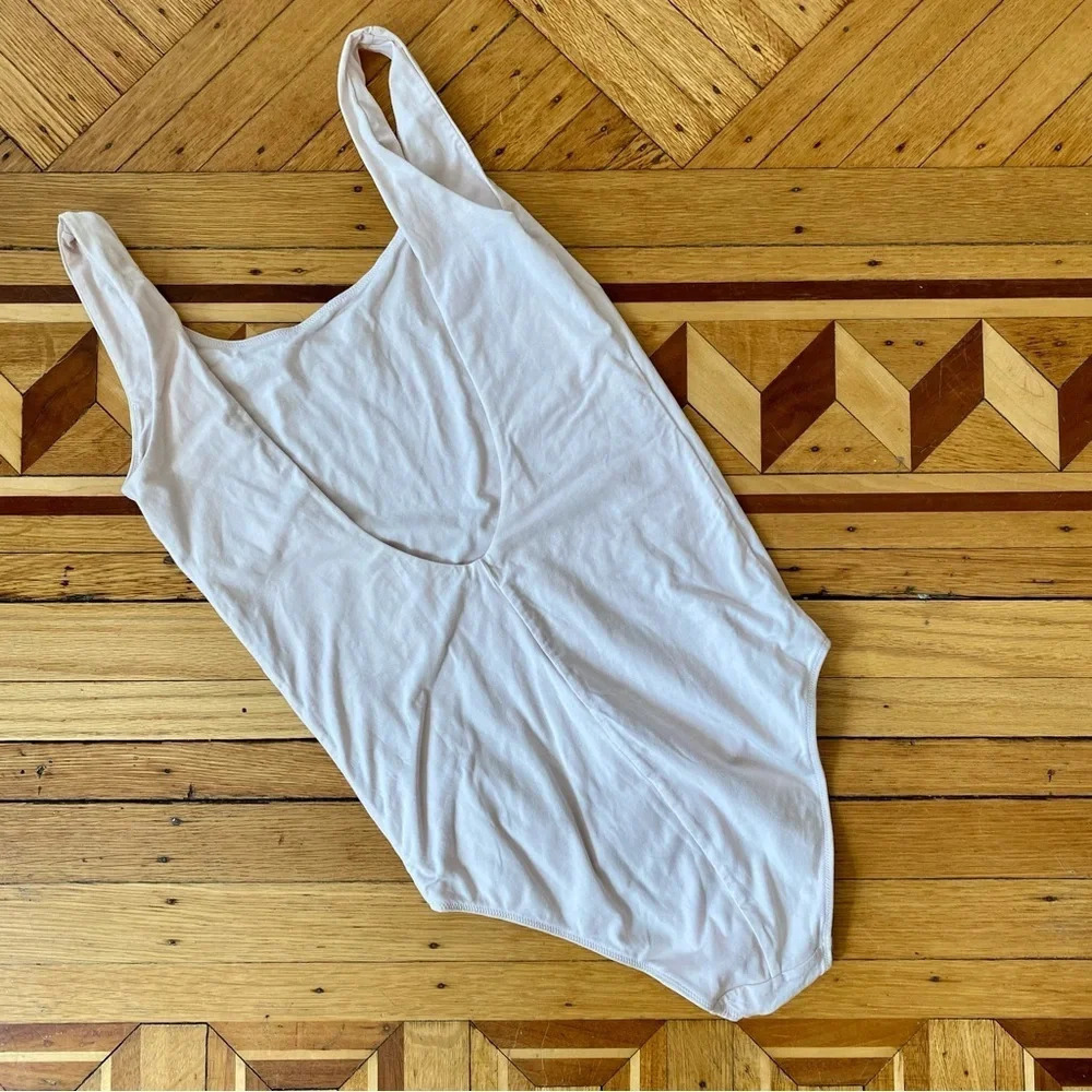 Everlane "The Bodysuit" - Picture 6 of 9